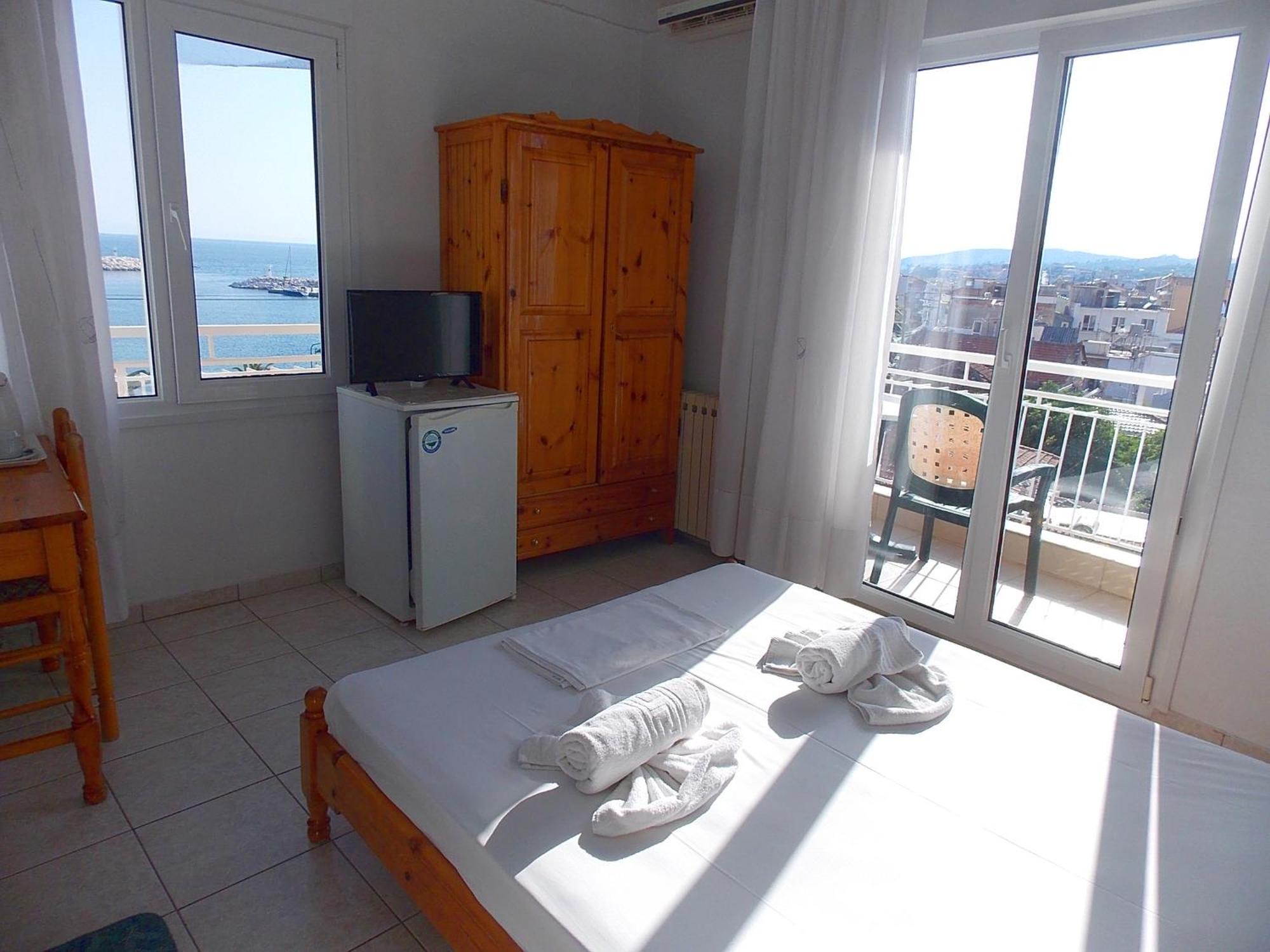 Hotel Sgouridis Limenaria  Extérieur photo